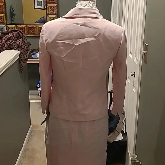 LE SUIT SUIT - Picture 6 of 8